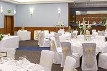 Отель St Davids Park Честер Экстерьер фото